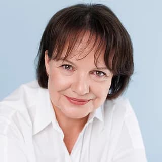 Анна Грибанова, Институт Тренинга